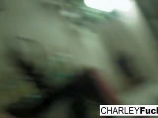 Charley correr atrás tem alguns diversão em este marota sexo a três.