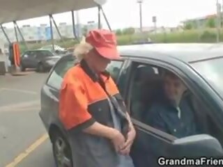 प्रधान picked-up पर एक gas स्टेशन, फ्री अडल्ट वीडियो e9