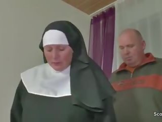 Mutter und vater bei gewagten rollenspielen: zadarmo sex video 65