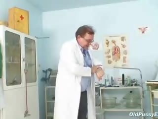 Grown Livie pussy examination by lustful kinky gyno surgeon